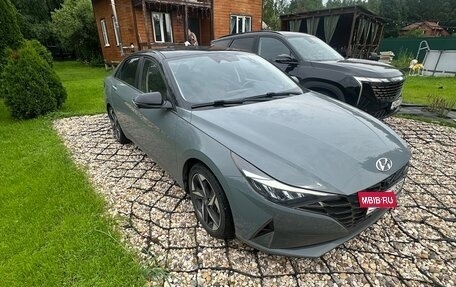 Hyundai Elantra, 2020 год, 2 100 000 рублей, 4 фотография