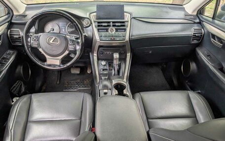 Lexus NX I, 2016 год, 2 865 000 рублей, 10 фотография