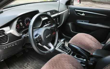 KIA Rio IV, 2021 год, 1 795 000 рублей, 28 фотография