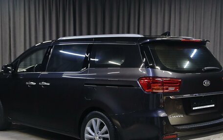 KIA Carnival III, 2019 год, 2 449 000 рублей, 4 фотография
