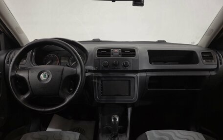 Skoda Fabia II, 2008 год, 380 000 рублей, 12 фотография