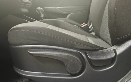 Hyundai Solaris II рестайлинг, 2019 год, 1 019 000 рублей, 10 фотография