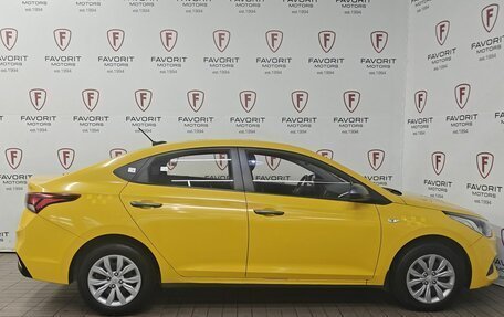 Hyundai Solaris II рестайлинг, 2019 год, 1 019 000 рублей, 4 фотография