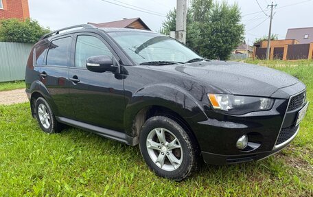 Mitsubishi Outlander III рестайлинг 3, 2012 год, 950 000 рублей, 7 фотография