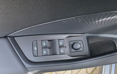 Skoda Octavia IV, 2023 год, 2 410 000 рублей, 9 фотография