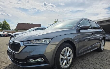 Skoda Octavia IV, 2023 год, 2 410 000 рублей, 2 фотография