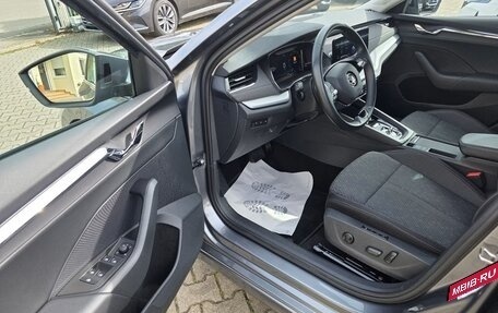 Skoda Octavia IV, 2023 год, 2 410 000 рублей, 8 фотография