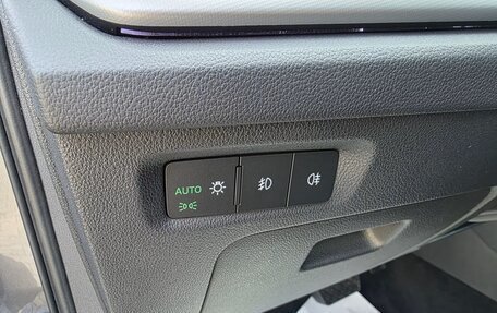 Skoda Octavia IV, 2023 год, 2 410 000 рублей, 17 фотография