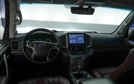 Toyota Land Cruiser 200, 2015 год, 4 687 077 рублей, 5 фотография