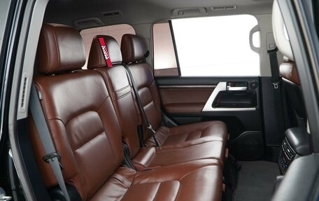 Toyota Land Cruiser 200, 2015 год, 4 687 077 рублей, 6 фотография
