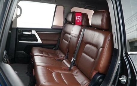 Toyota Land Cruiser 200, 2015 год, 4 687 077 рублей, 8 фотография