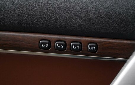 Toyota Land Cruiser 200, 2015 год, 4 687 077 рублей, 13 фотография