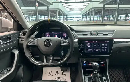 Skoda Superb III рестайлинг, 2022 год, 1 583 000 рублей, 11 фотография