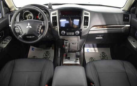 Mitsubishi Pajero IV, 2021 год, 3 850 000 рублей, 11 фотография