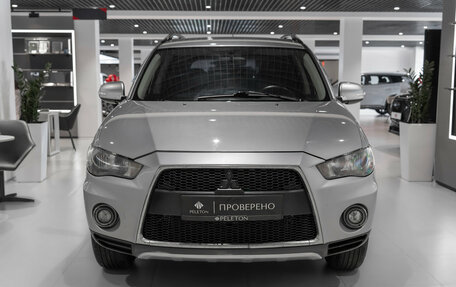 Mitsubishi Outlander III рестайлинг 3, 2011 год, 945 000 рублей, 3 фотография