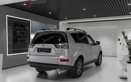Mitsubishi Outlander III рестайлинг 3, 2011 год, 945 000 рублей, 5 фотография