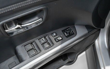 Mitsubishi Outlander III рестайлинг 3, 2011 год, 945 000 рублей, 13 фотография