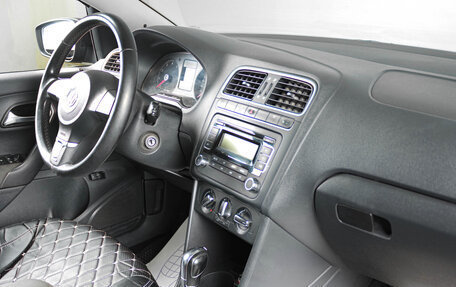 Volkswagen Polo VI (EU Market), 2012 год, 739 000 рублей, 11 фотография