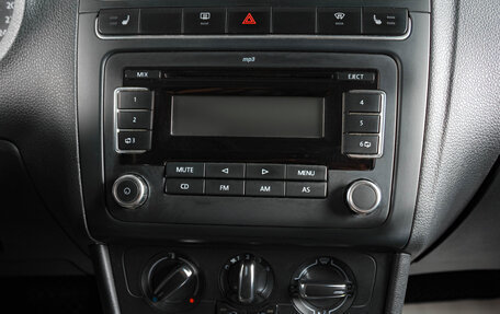 Volkswagen Polo VI (EU Market), 2012 год, 739 000 рублей, 14 фотография