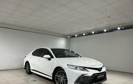 Toyota Camry, 2021 год, 2 390 000 рублей, 3 фотография
