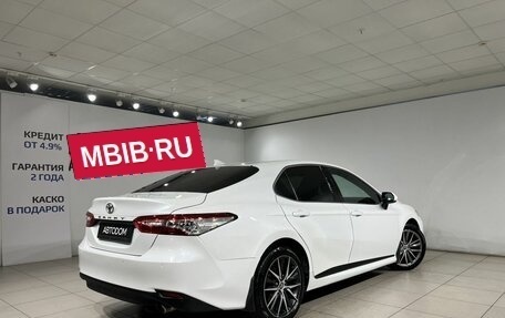 Toyota Camry, 2021 год, 2 390 000 рублей, 5 фотография