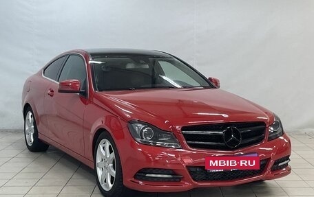 Mercedes-Benz C-Класс, 2011 год, 1 260 000 рублей, 2 фотография
