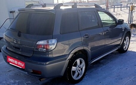 Mitsubishi Outlander III рестайлинг 3, 2005 год, 560 000 рублей, 5 фотография