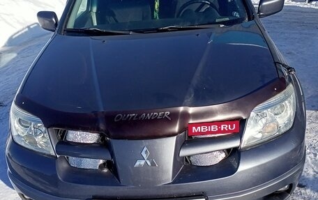 Mitsubishi Outlander III рестайлинг 3, 2005 год, 560 000 рублей, 6 фотография