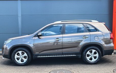 KIA Sorento II рестайлинг, 2013 год, 1 999 000 рублей, 2 фотография