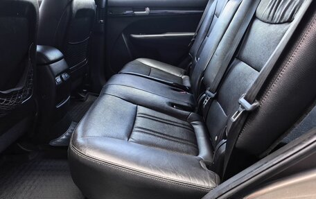 KIA Sorento II рестайлинг, 2013 год, 1 999 000 рублей, 18 фотография