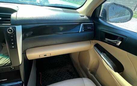 Toyota Camry, 2012 год, 680 000 рублей, 19 фотография