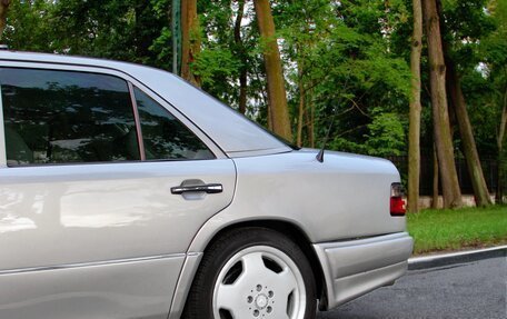 Mercedes-Benz W124, 1992 год, 1 750 000 рублей, 8 фотография