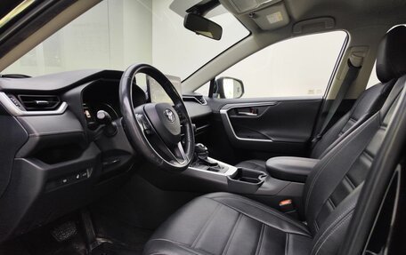 Toyota RAV4, 2020 год, 3 150 000 рублей, 20 фотография