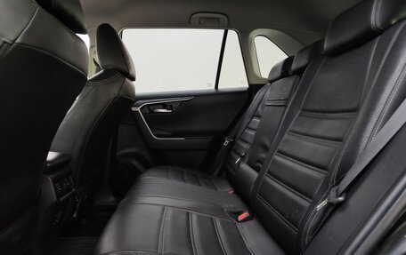 Toyota RAV4, 2020 год, 3 150 000 рублей, 15 фотография