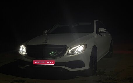 Mercedes-Benz E-Класс, 2017 год, 3 000 000 рублей, 1 фотография