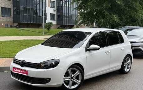 Volkswagen Golf VI, 2011 год, 895 000 рублей, 1 фотография
