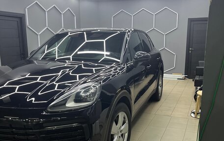 Porsche Cayenne III, 2018 год, 6 050 000 рублей, 3 фотография