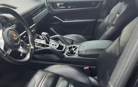 Porsche Cayenne III, 2018 год, 6 050 000 рублей, 9 фотография