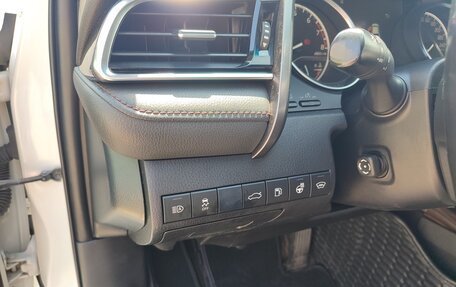 Toyota Camry, 2018 год, 2 390 000 рублей, 16 фотография