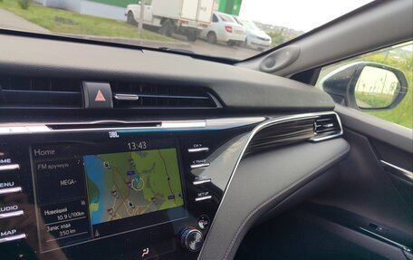 Toyota Camry, 2018 год, 2 390 000 рублей, 25 фотография