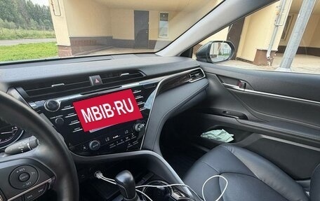 Toyota Camry, 2020 год, 3 100 000 рублей, 11 фотография