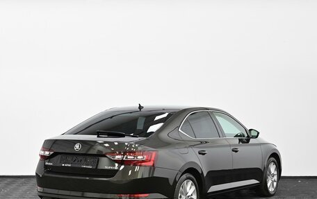 Skoda Superb III рестайлинг, 2016 год, 1 635 000 рублей, 4 фотография