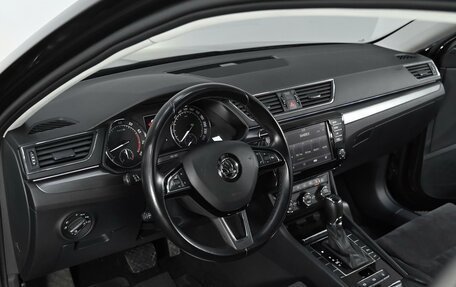 Skoda Superb III рестайлинг, 2016 год, 1 635 000 рублей, 6 фотография