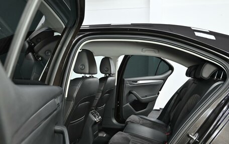 Skoda Superb III рестайлинг, 2016 год, 1 635 000 рублей, 14 фотография