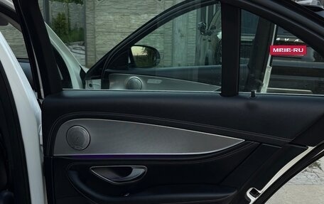 Mercedes-Benz E-Класс, 2017 год, 3 000 000 рублей, 12 фотография