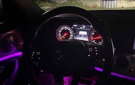 Mercedes-Benz E-Класс, 2017 год, 3 000 000 рублей, 32 фотография