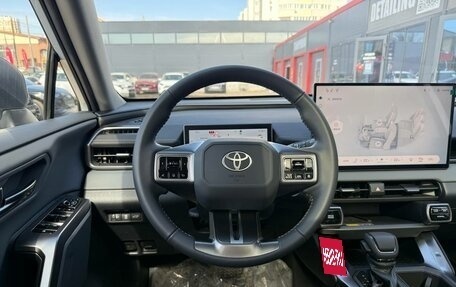 Toyota RAV4, 2026 год, 3 900 000 рублей, 16 фотография