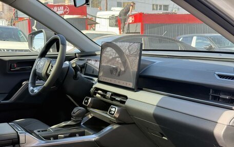 Toyota RAV4, 2026 год, 3 900 000 рублей, 31 фотография