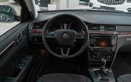 Skoda Superb III рестайлинг, 2014 год, 1 290 000 рублей, 13 фотография