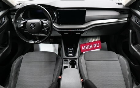 Skoda Octavia IV, 2021 год, 2 275 000 рублей, 10 фотография